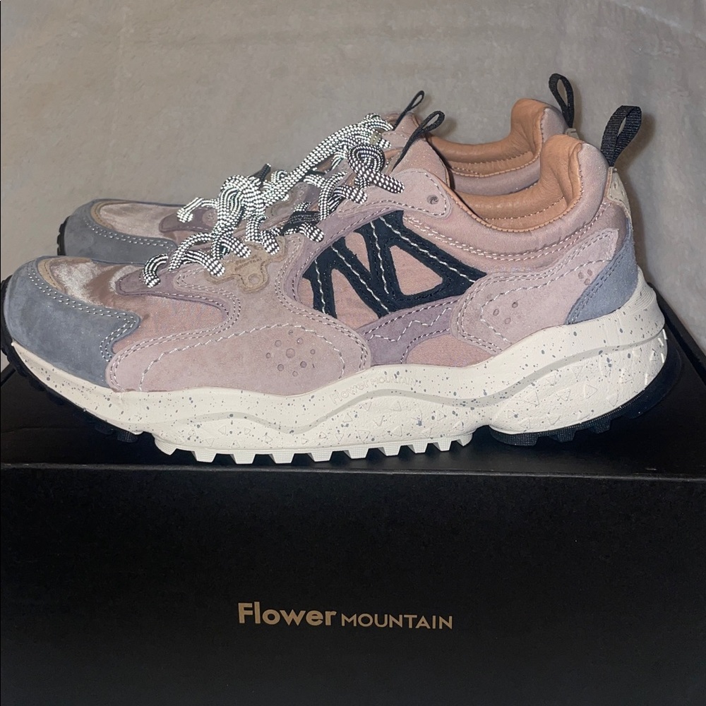 NWT Flower Mountain Solin Sneaker in Grey-Dove and Purple - Picture 13 of 16